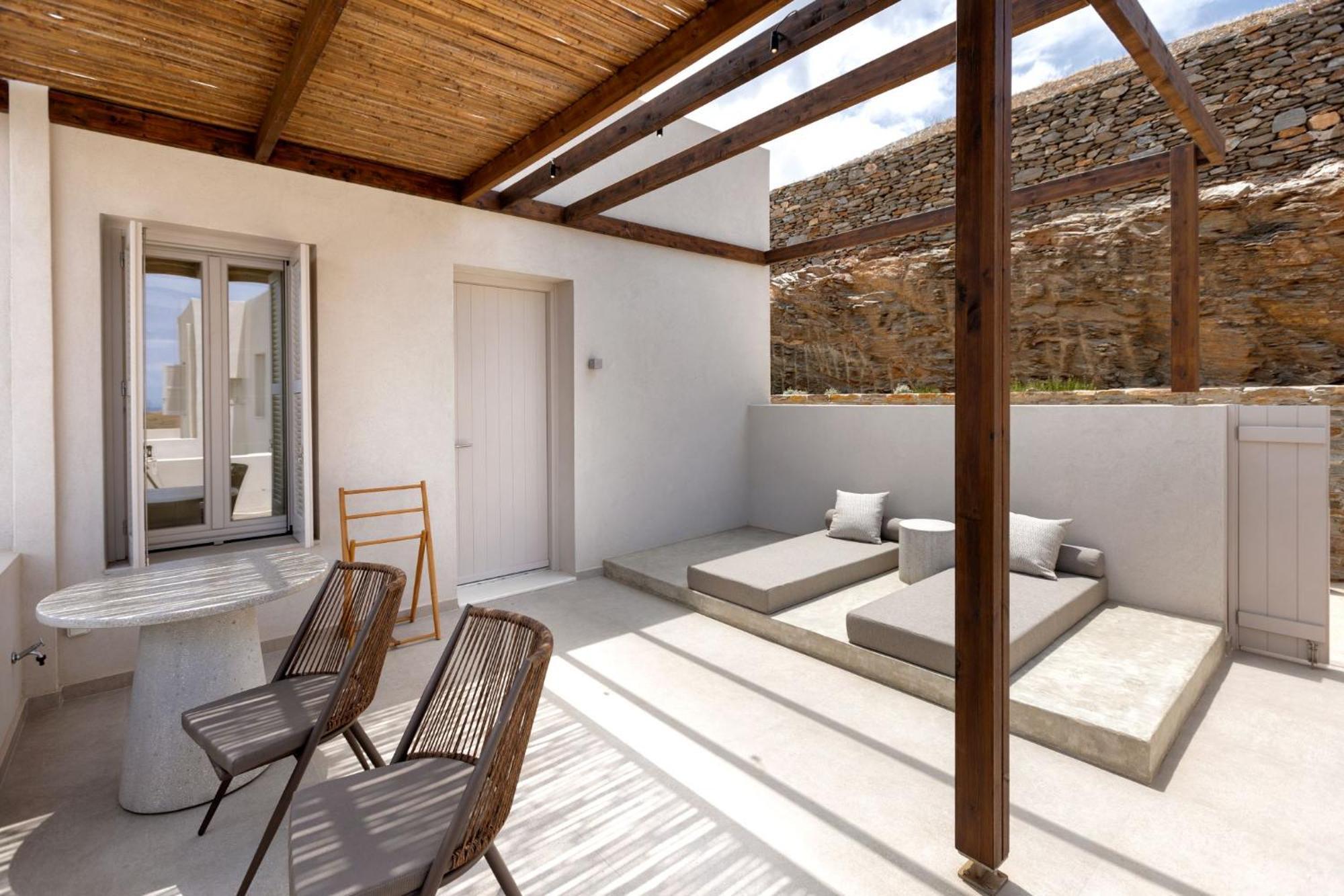 Yfes Hotel Kythnos Exterior photo